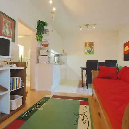 16, Herrenhaus Blengow, Lindenallee 21 * Рерик