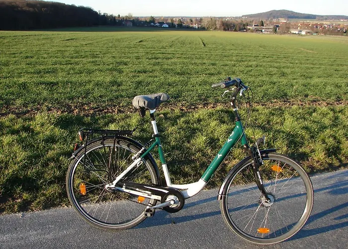 16, Herrenhaus Blengow, Lindenallee 21, Ostseebad * Rerik